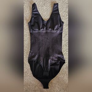 Black bodysuit large